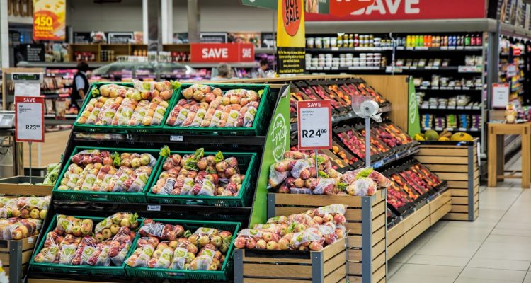 Acheter des produits dans une épicerie : quel est l’intérêt ?