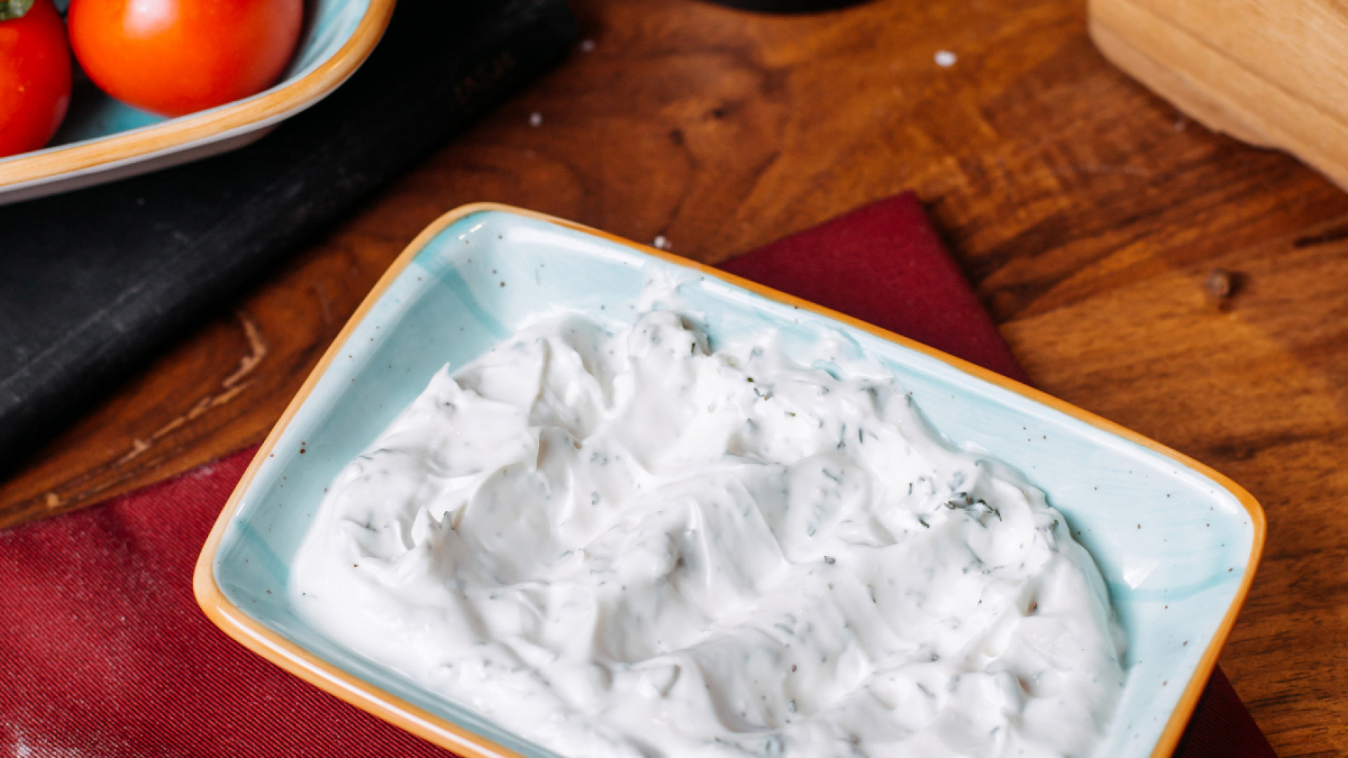 Sauce au roquefort crémeuse : la recette parfaite pour vos repas festifs !